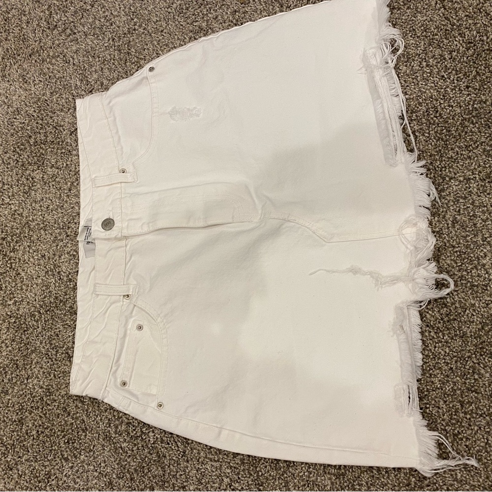 Forever 21 White Jean skirt